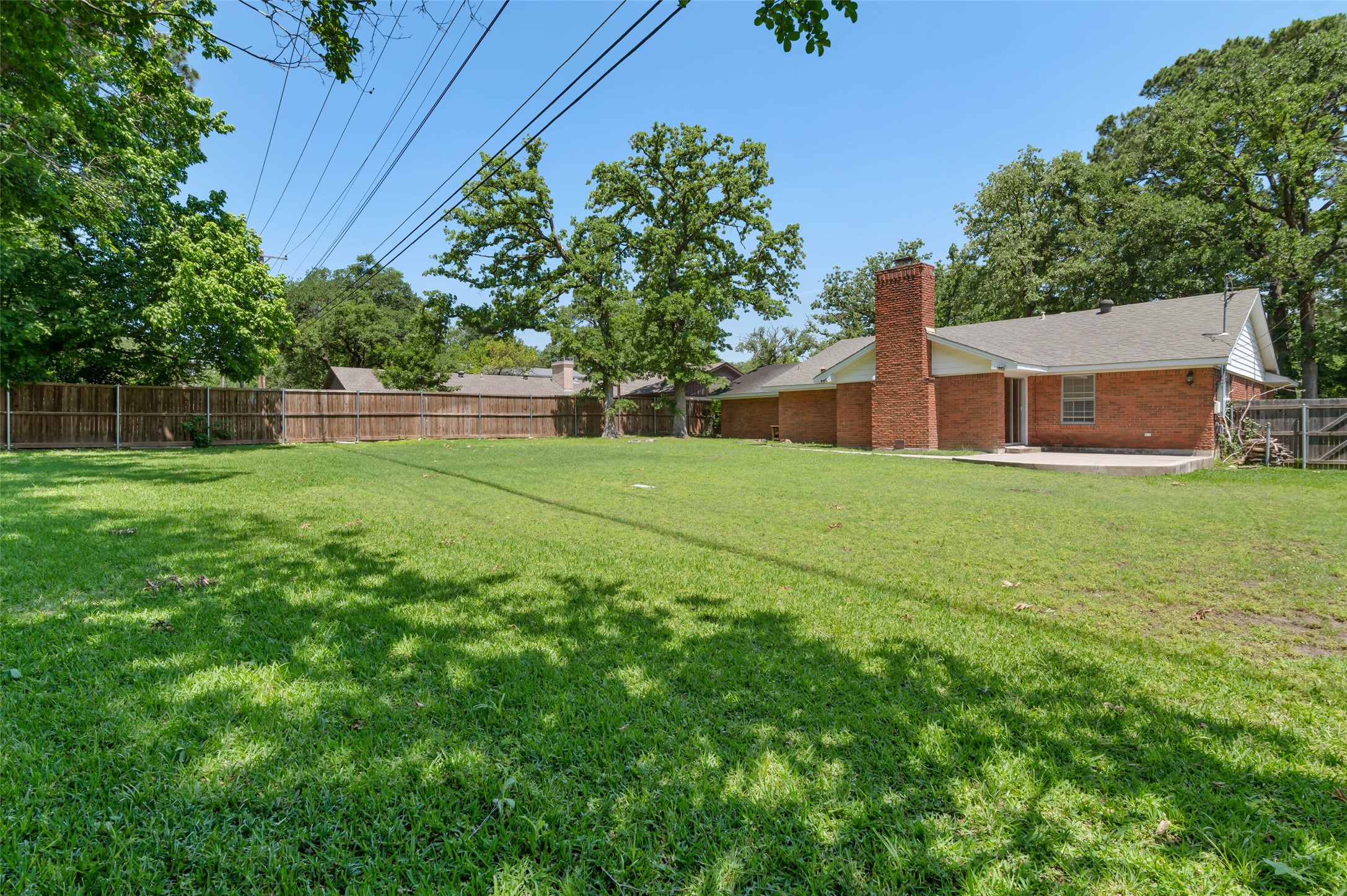 2202 Foxcroft Circle Denton TX 76209