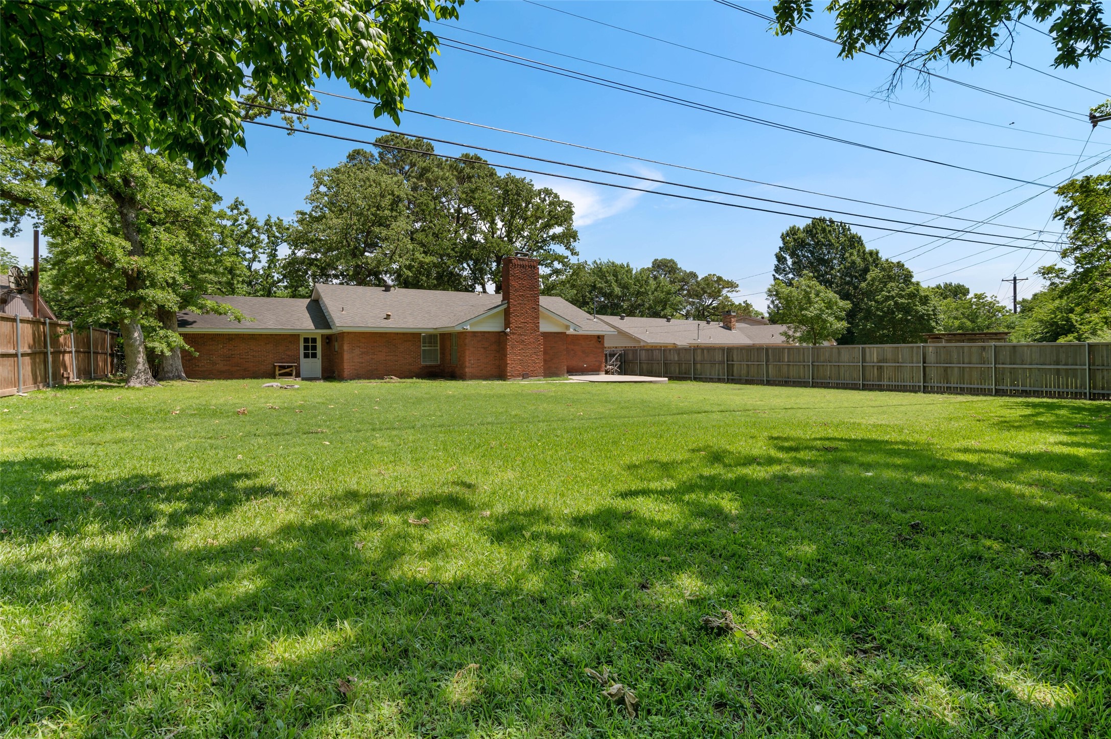 2202 Foxcroft Circle Denton TX 76209