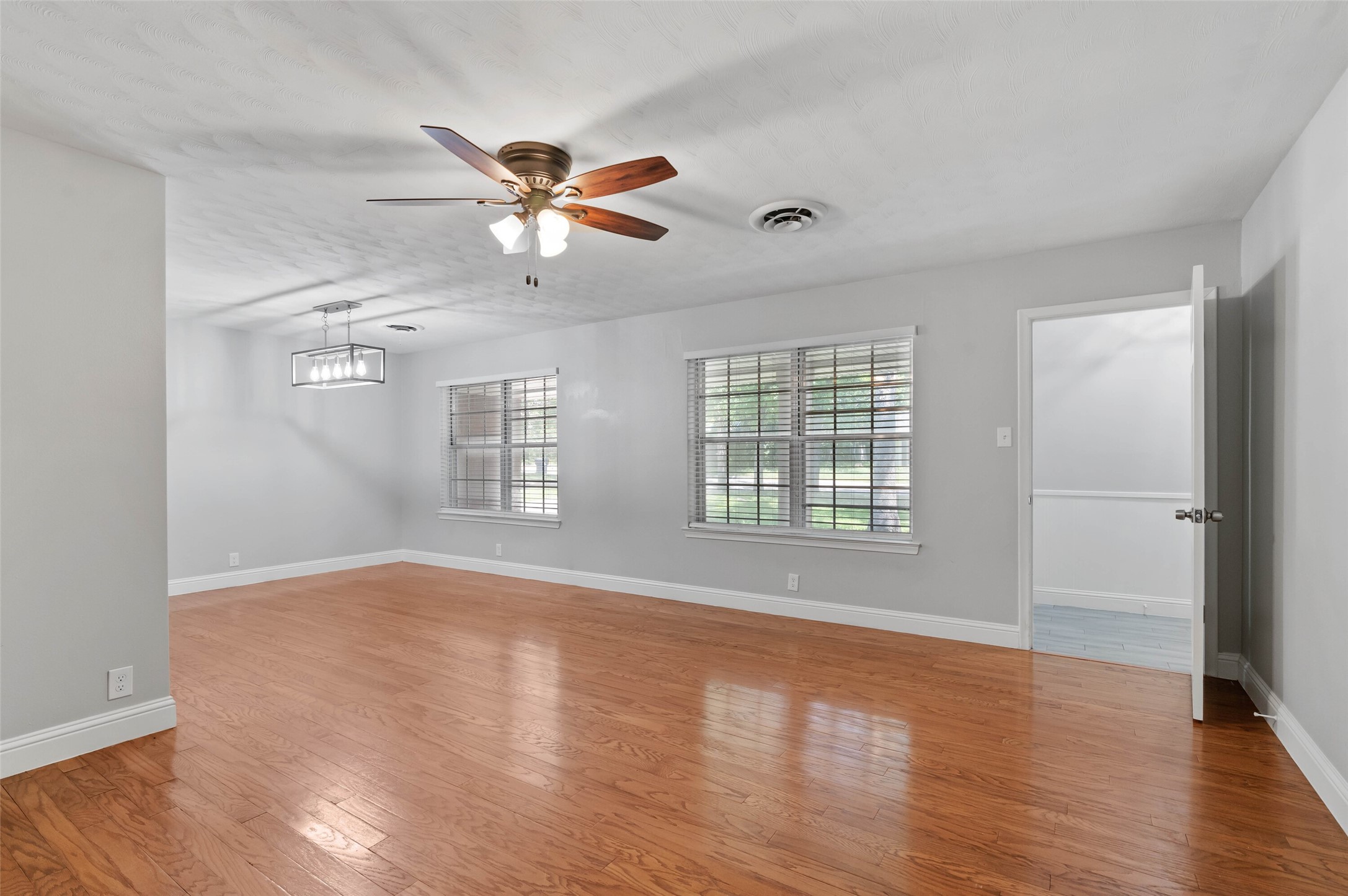 2202 Foxcroft Circle Denton TX 76209