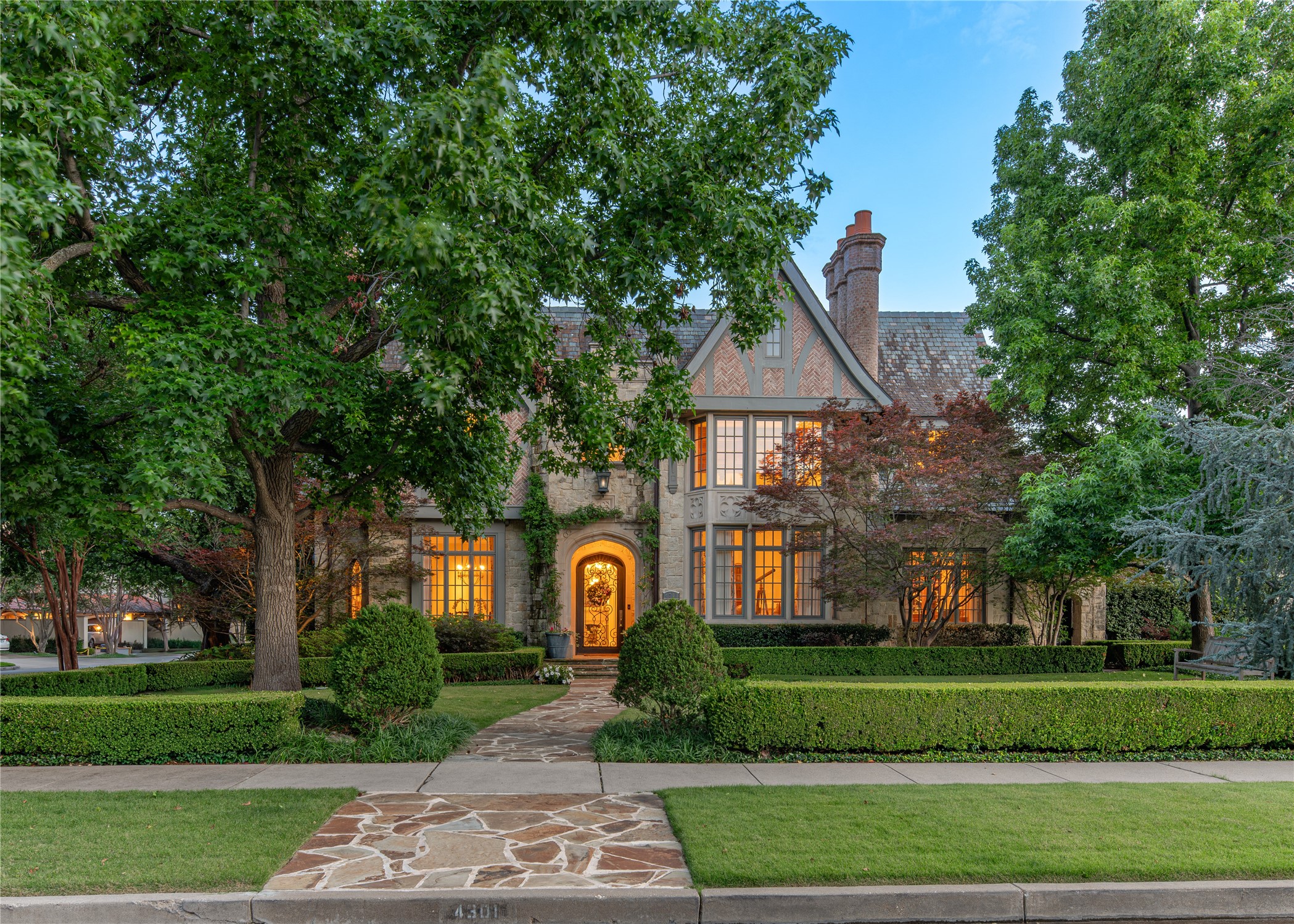Highland Park TX, 4301 Belclaire Avenue