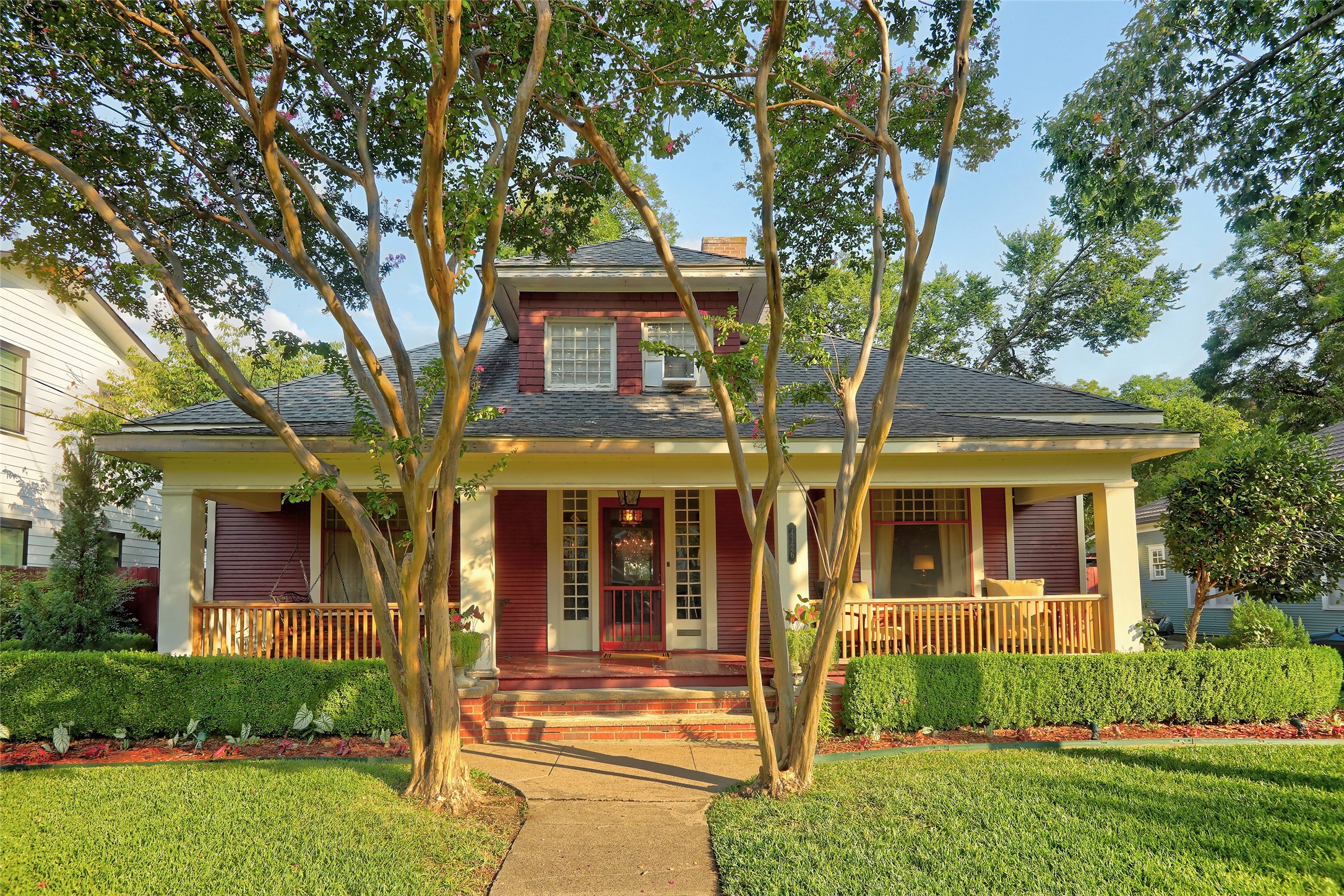 4726 Victor Street Dallas TX 75246