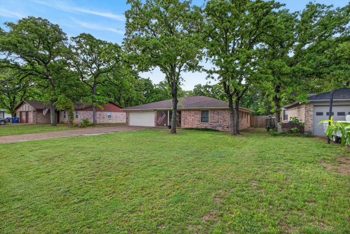 405 Pecan Street Azle TX 76020