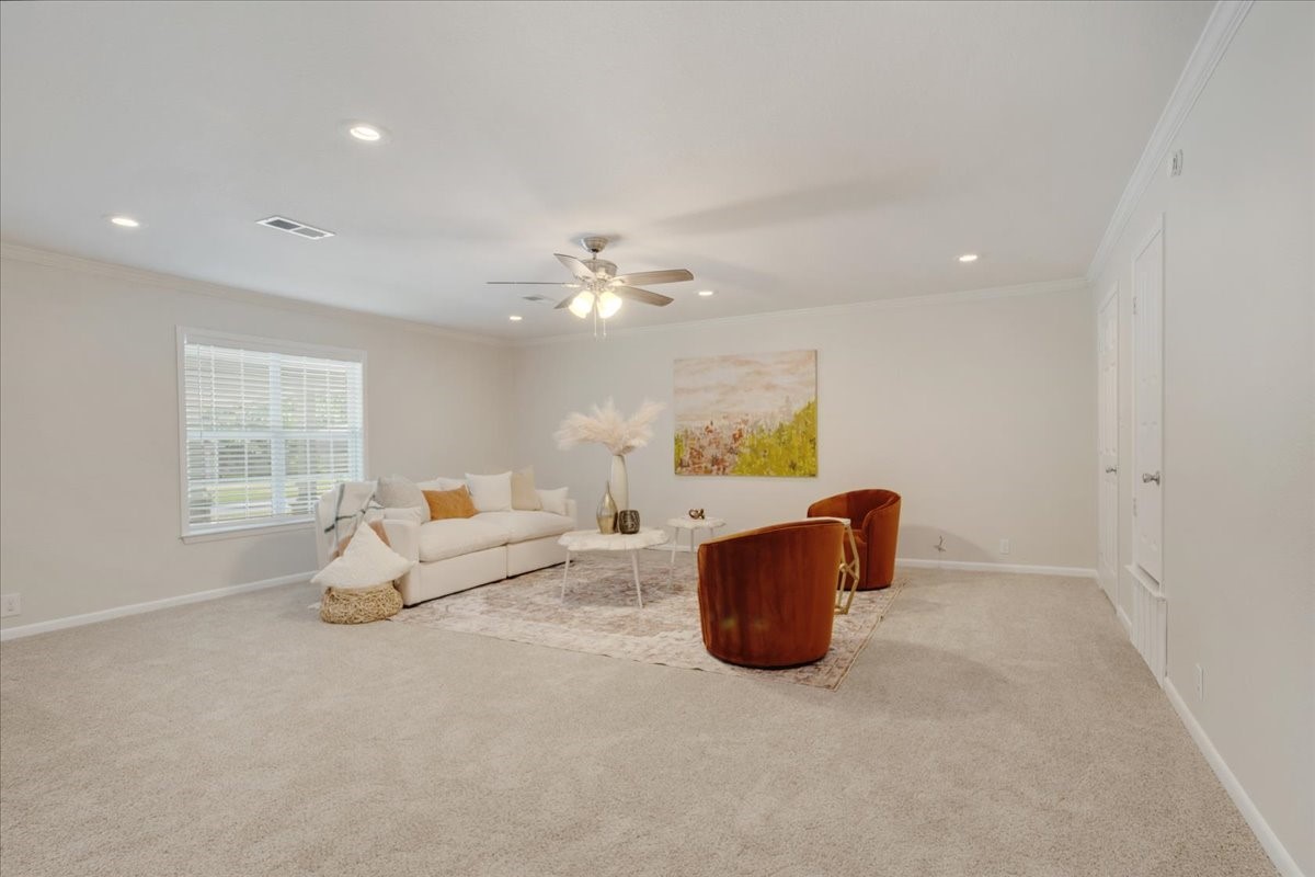 470 W Marshall Street Van Alstyne TX 75495