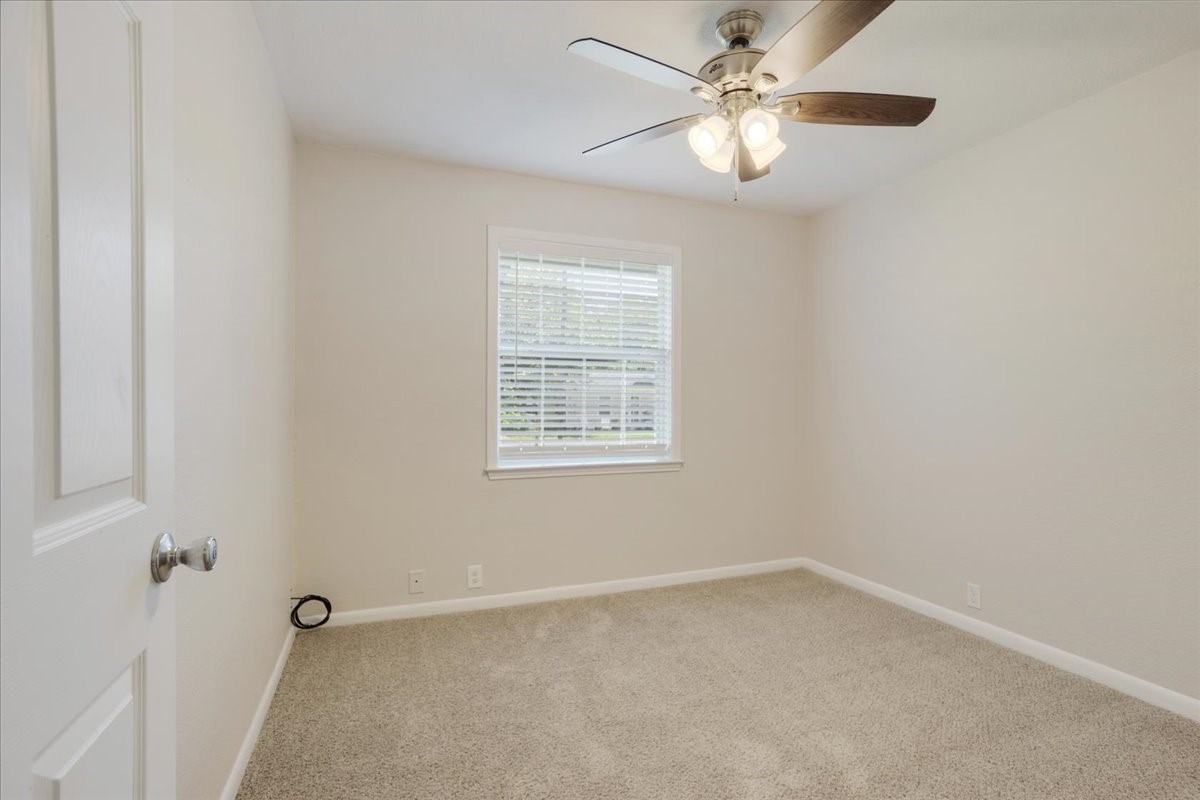 470 W Marshall Street Van Alstyne TX 75495
