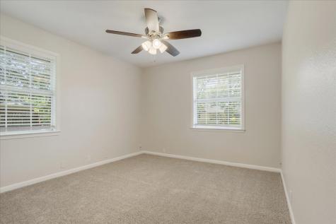 470 W Marshall Street Van Alstyne TX 75495
