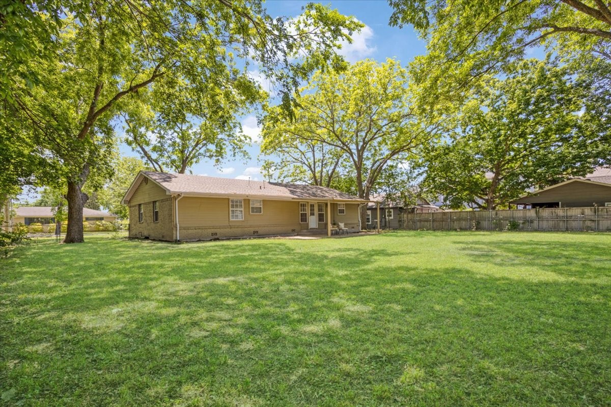 470 W Marshall Street Van Alstyne TX 75495
