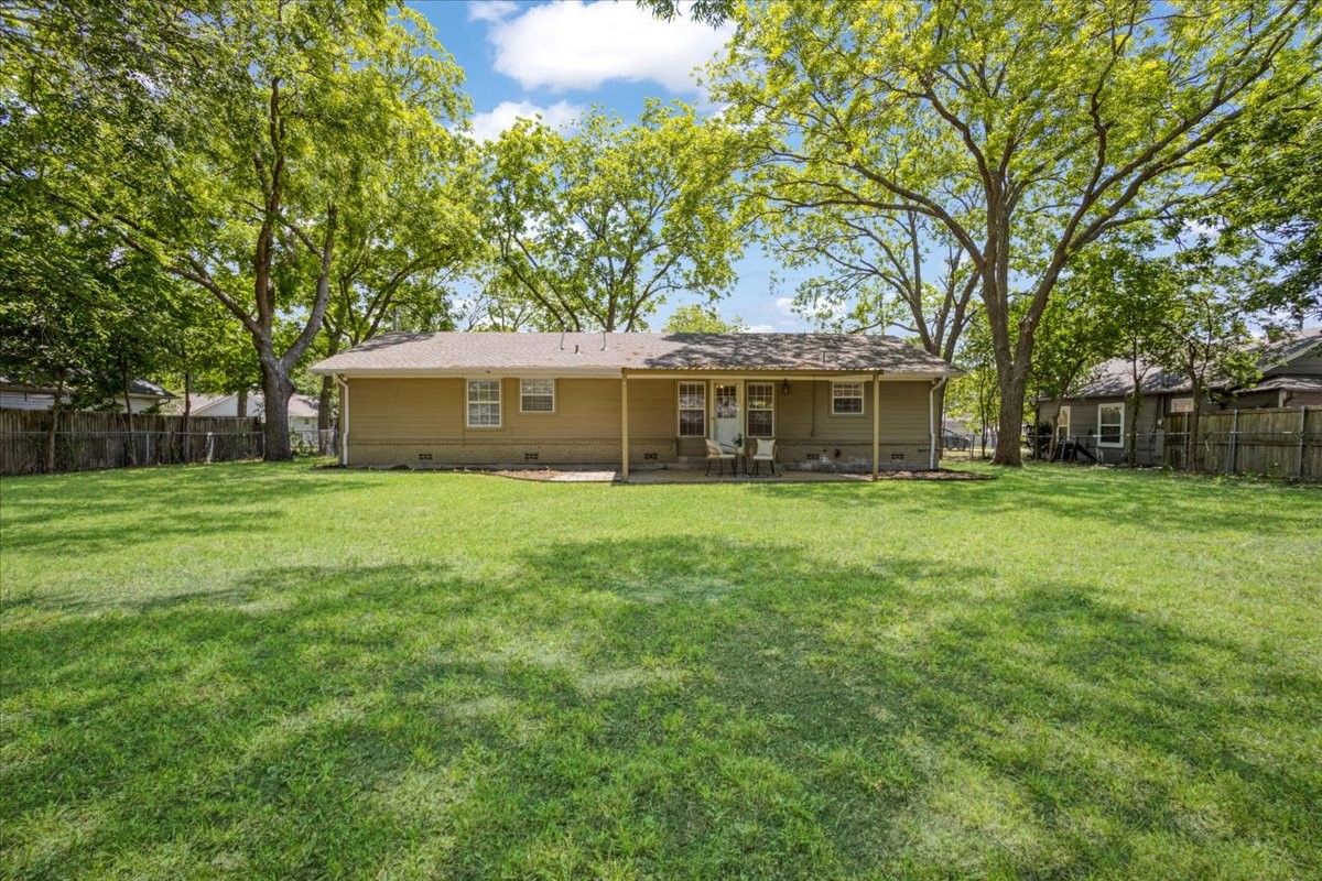 470 W Marshall Street Van Alstyne TX 75495