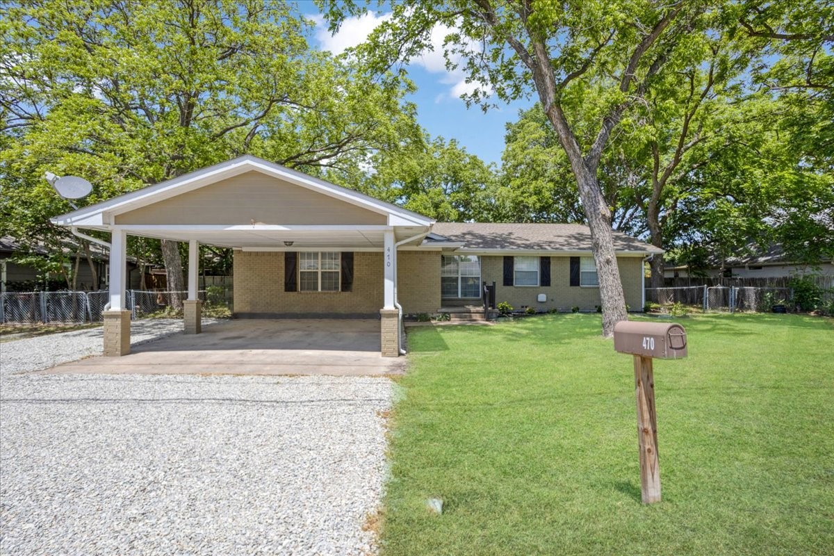 470 W Marshall Street Van Alstyne TX 75495