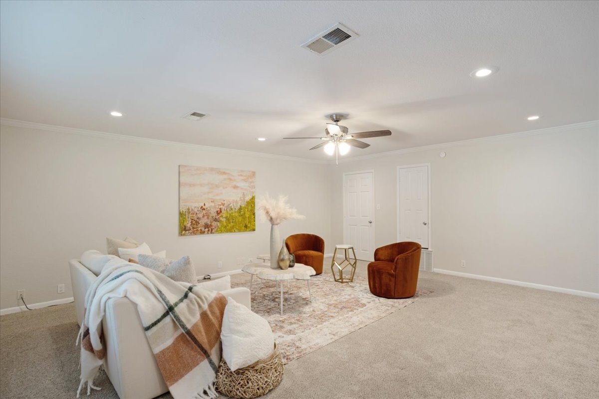 470 W Marshall Street Van Alstyne TX 75495