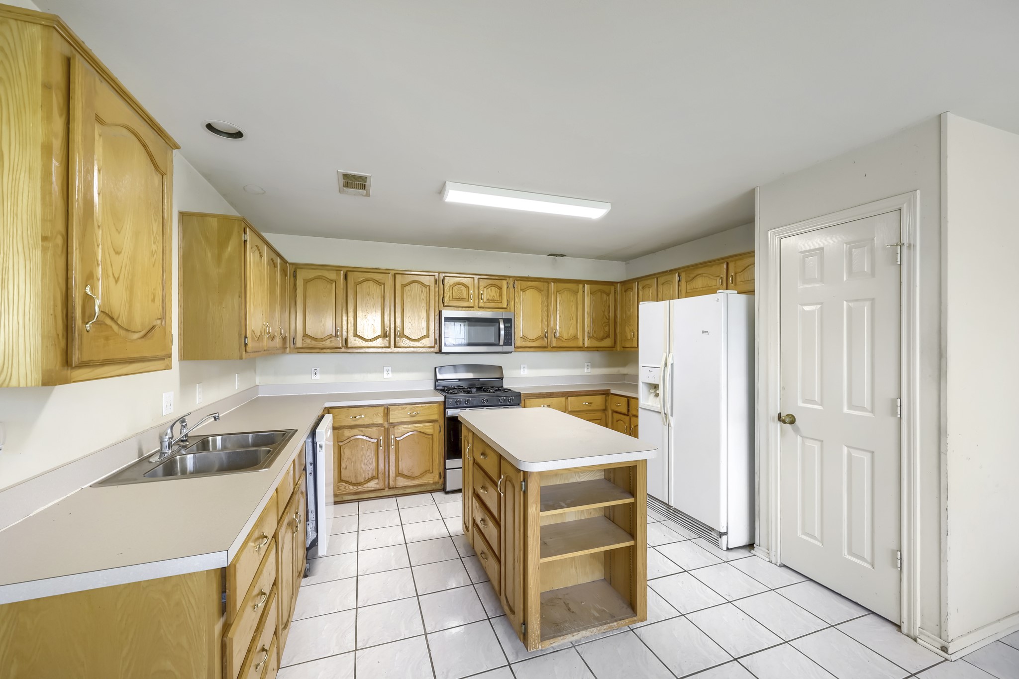 16018 University Drive Forney TX 75126