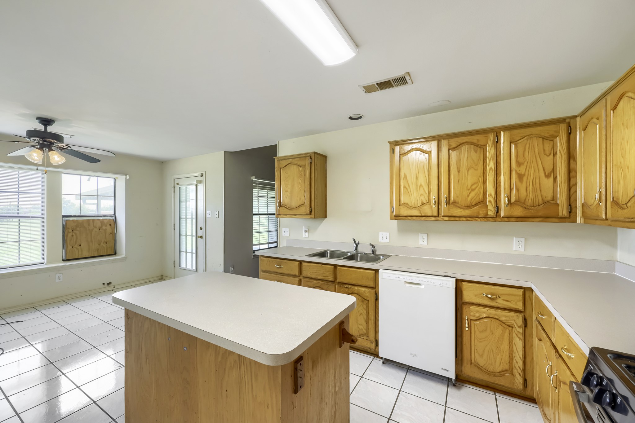 16018 University Drive Forney TX 75126