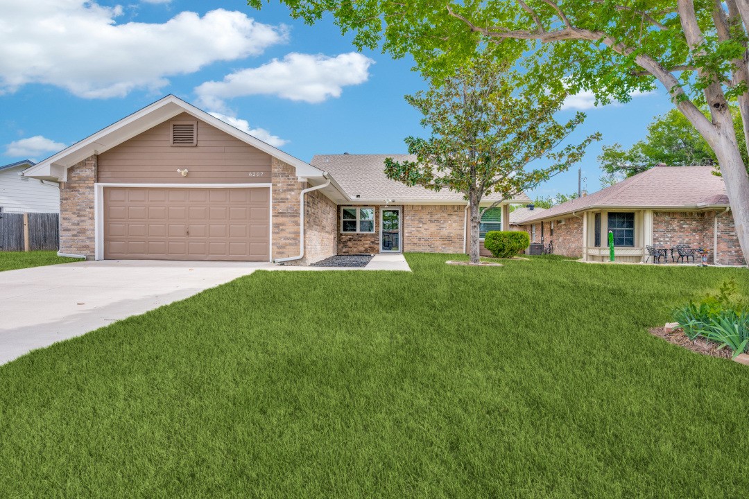 6207 Patriotic Court Arlington TX 76002