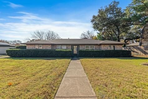 2433 Greenwood Drive Grand Prairie TX 75050