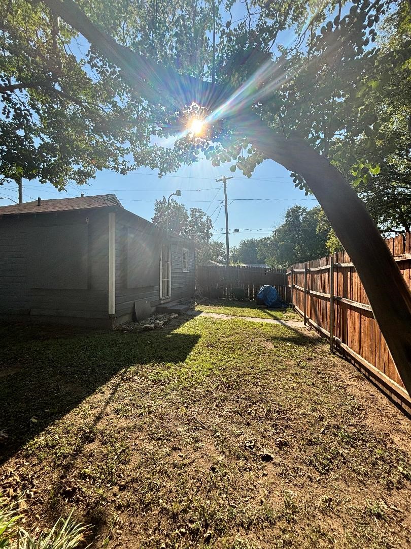 3801 E Berry Street Fort Worth TX 76105