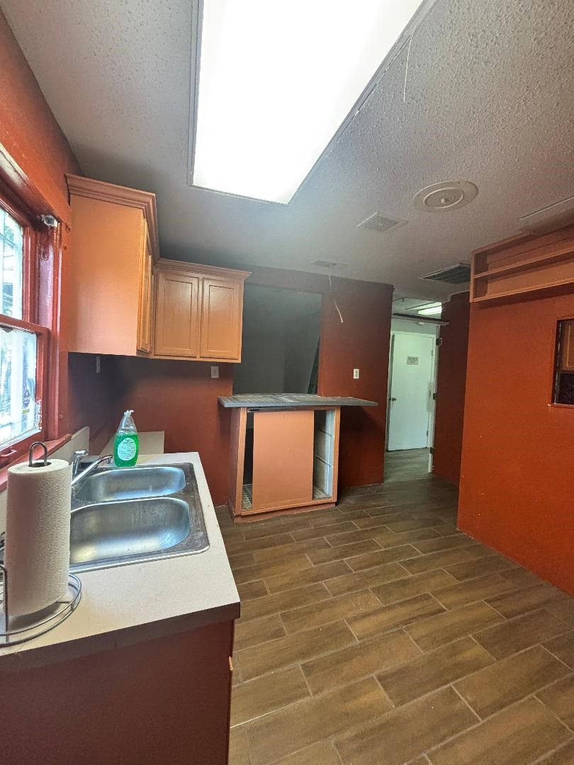 3801 E Berry Street Fort Worth TX 76105