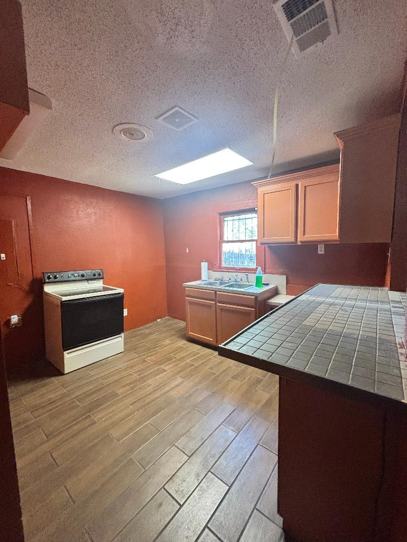 3801 E Berry Street Fort Worth TX 76105