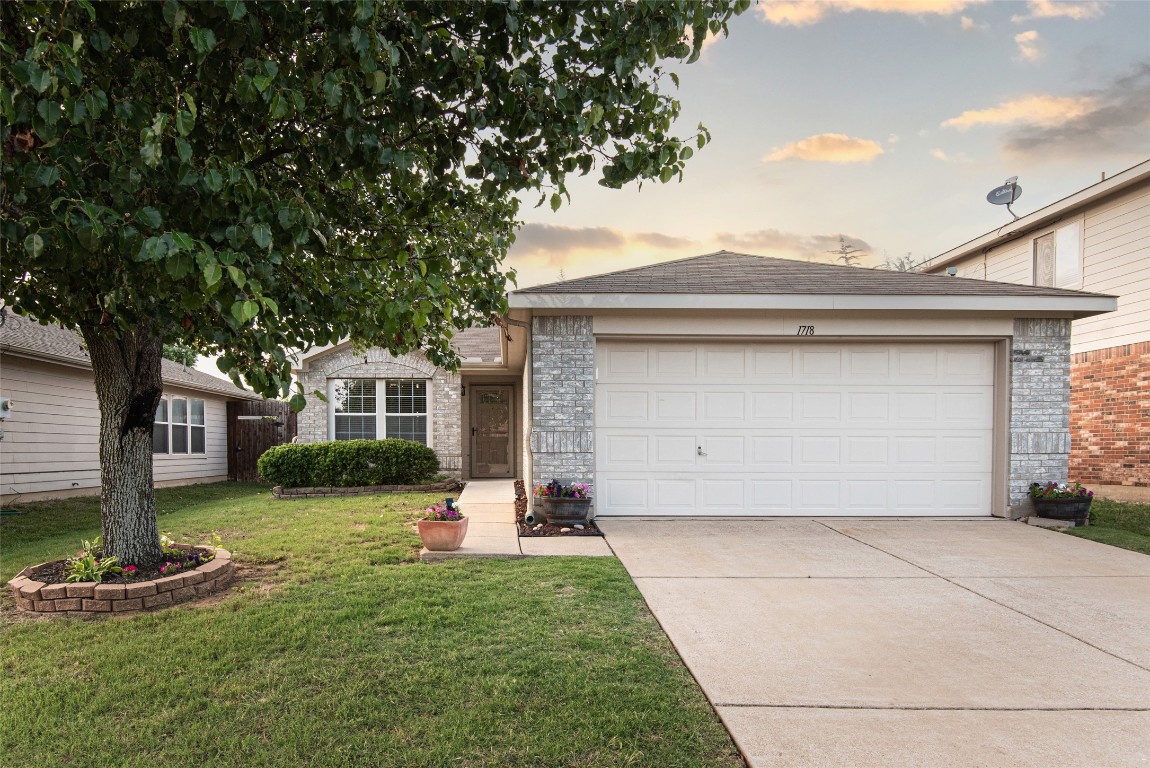 1718 Elm Street Anna TX 75409