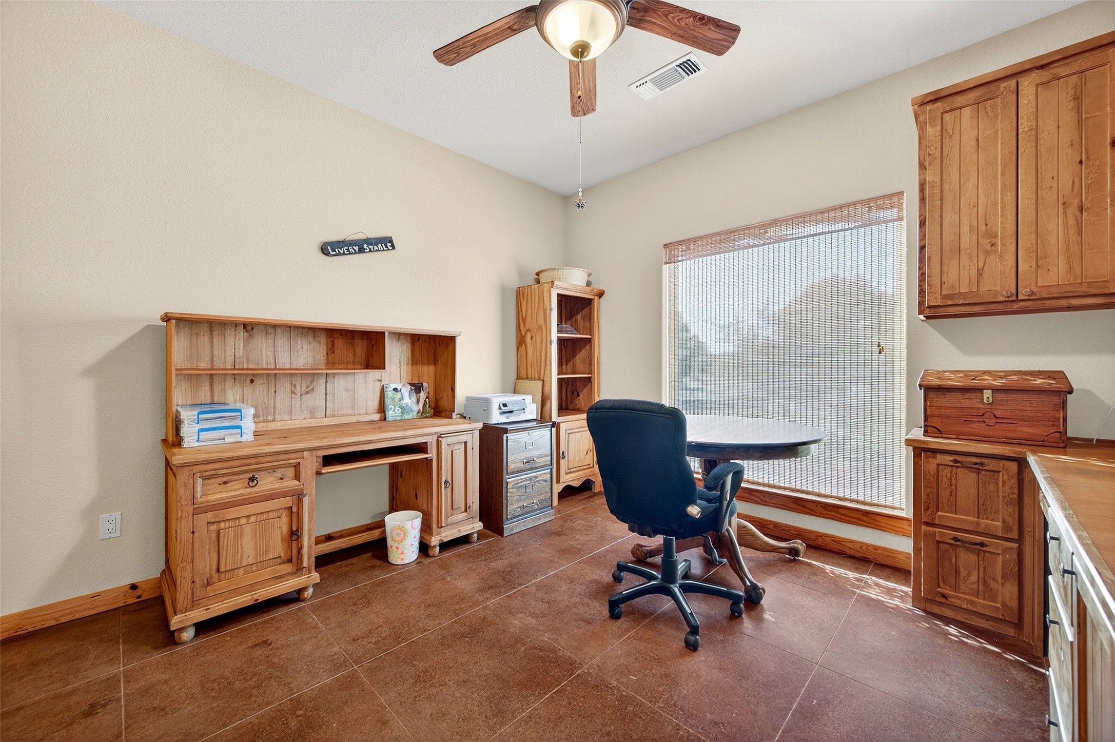 200 Cayuga Trail Lake Kiowa TX 76240