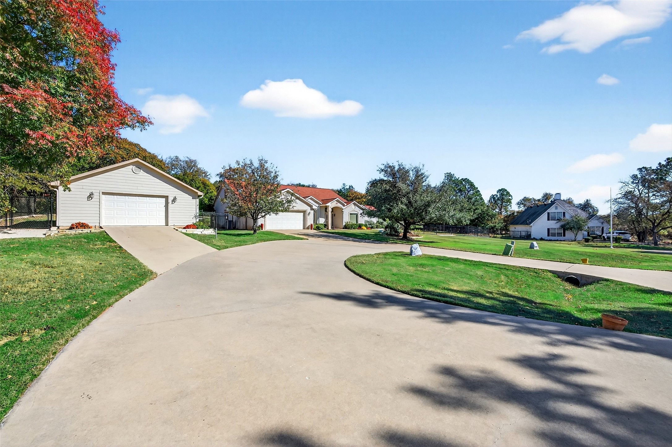 200 Cayuga Trail Lake Kiowa TX 76240