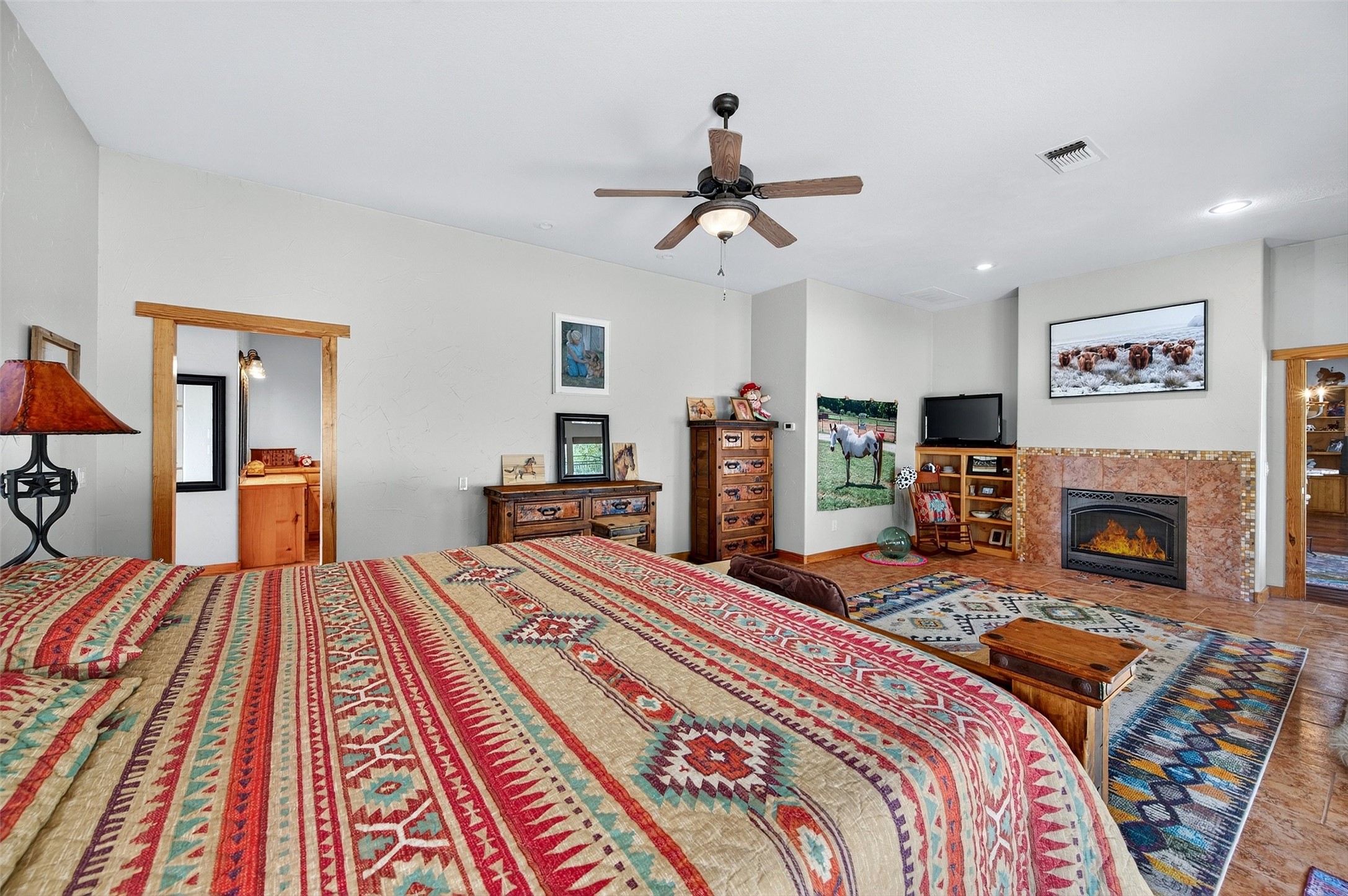 200 Cayuga Trail Lake Kiowa TX 76240