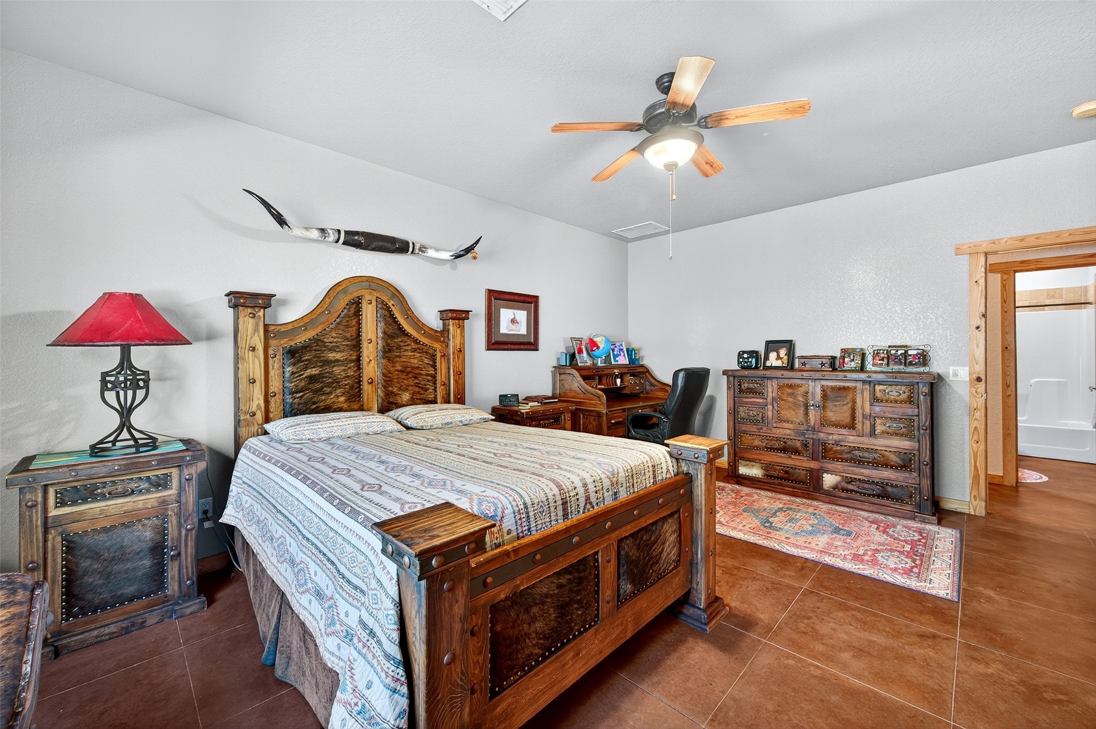 200 Cayuga Trail Lake Kiowa TX 76240