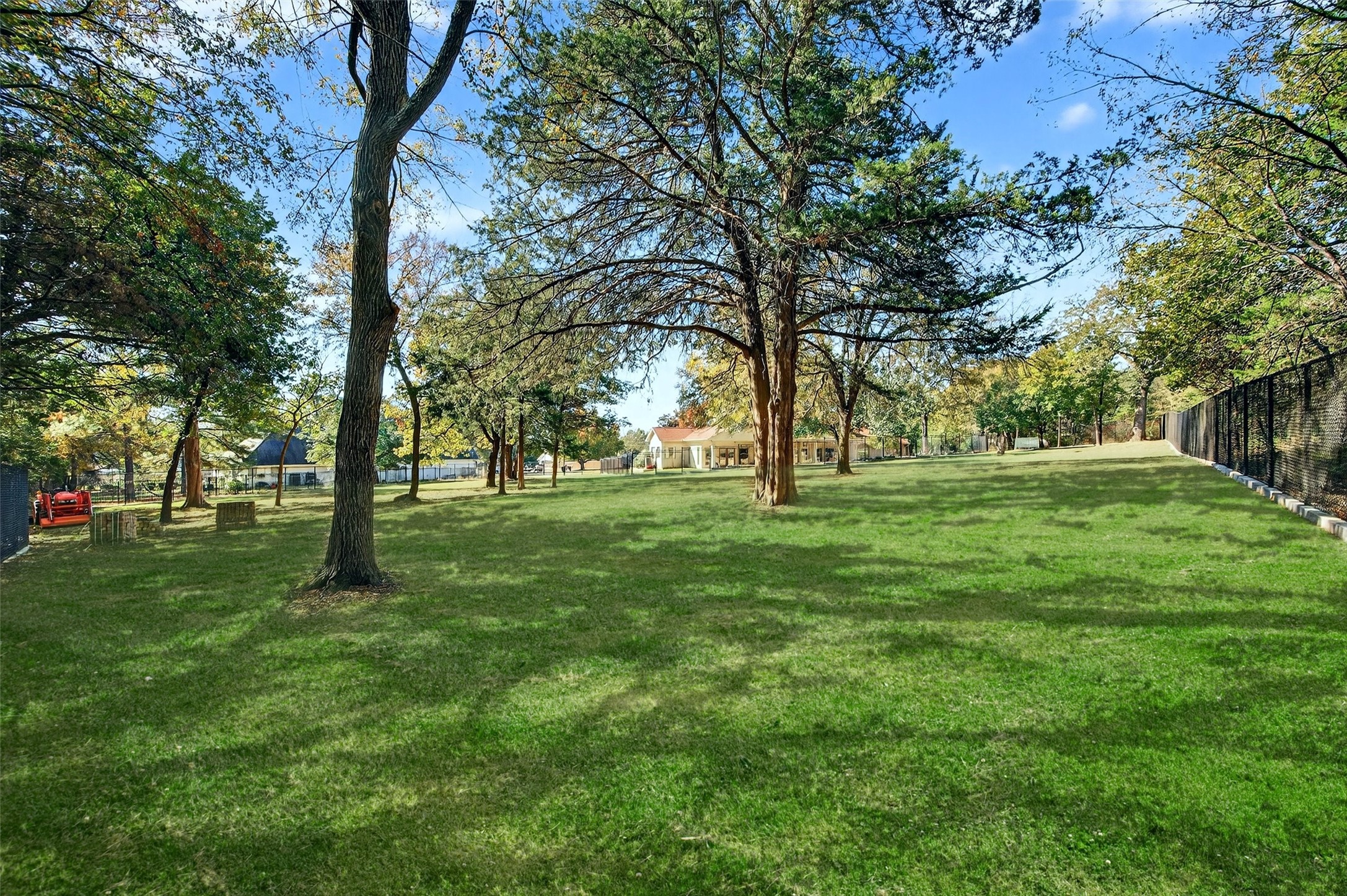 200 Cayuga Trail Lake Kiowa TX 76240