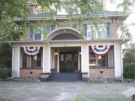 1007 N Center Street Bonham TX 75418