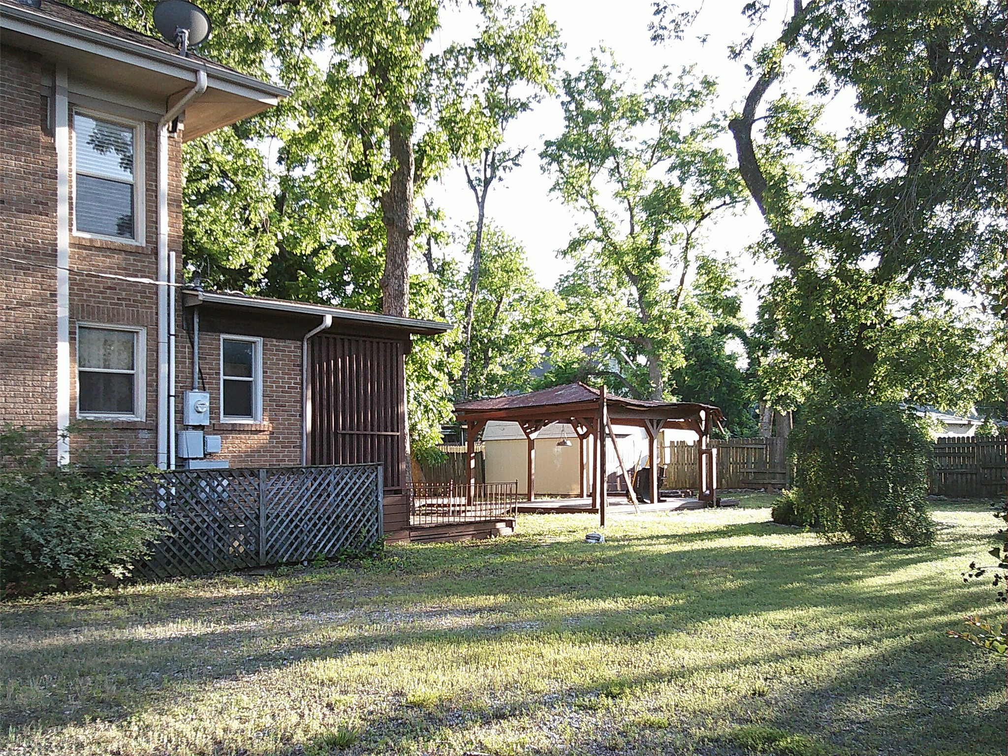 1007 N Center Street Bonham TX 75418