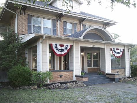 1007 N Center Street Bonham TX 75418