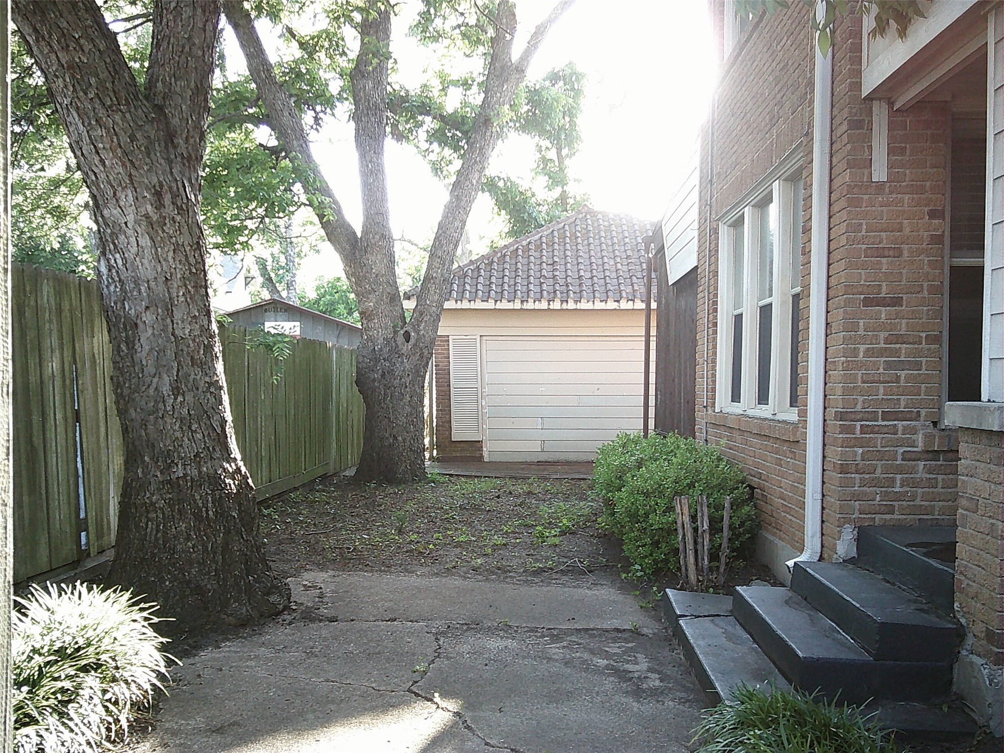 1007 N Center Street Bonham TX 75418