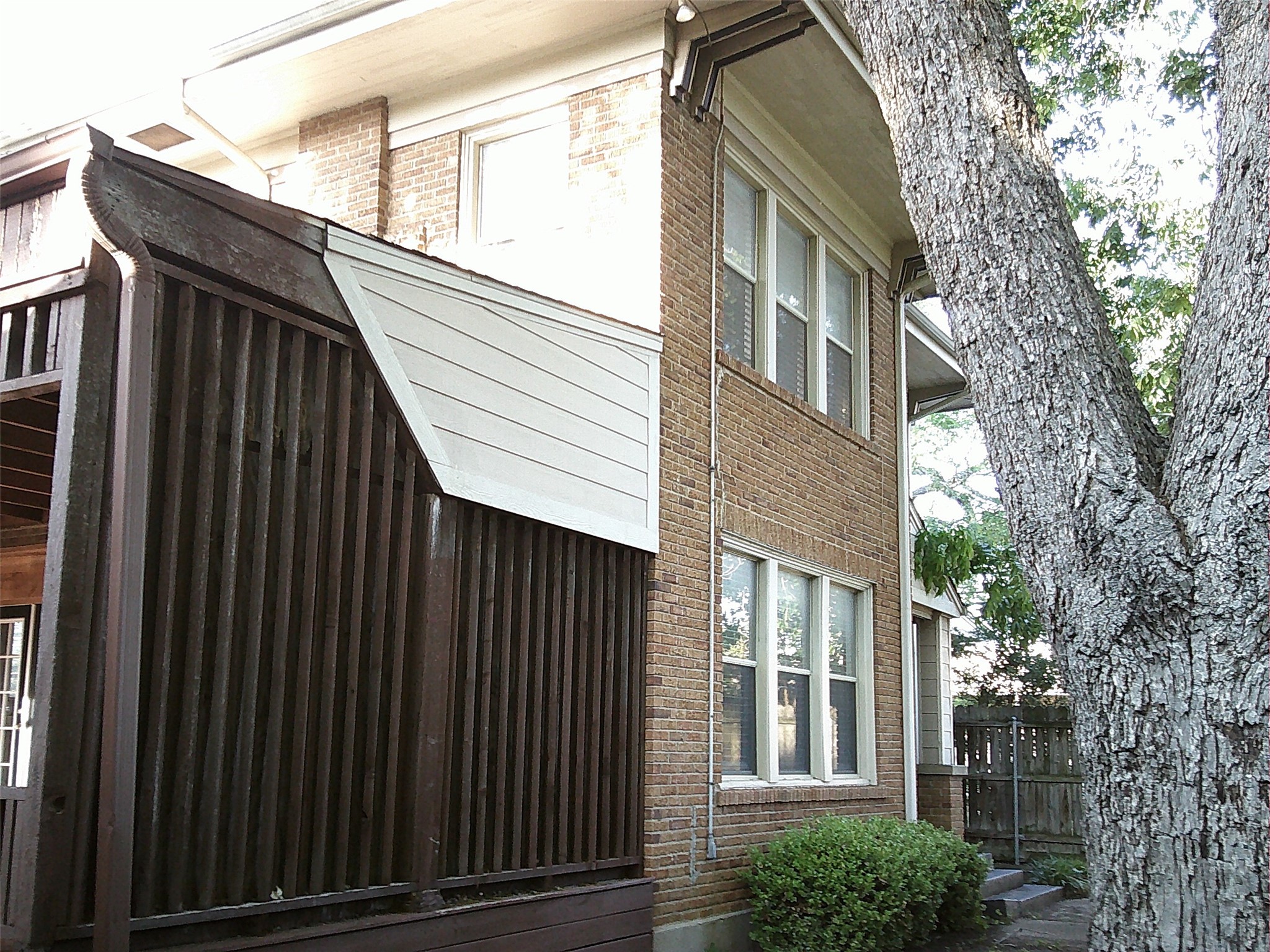 1007 N Center Street Bonham TX 75418
