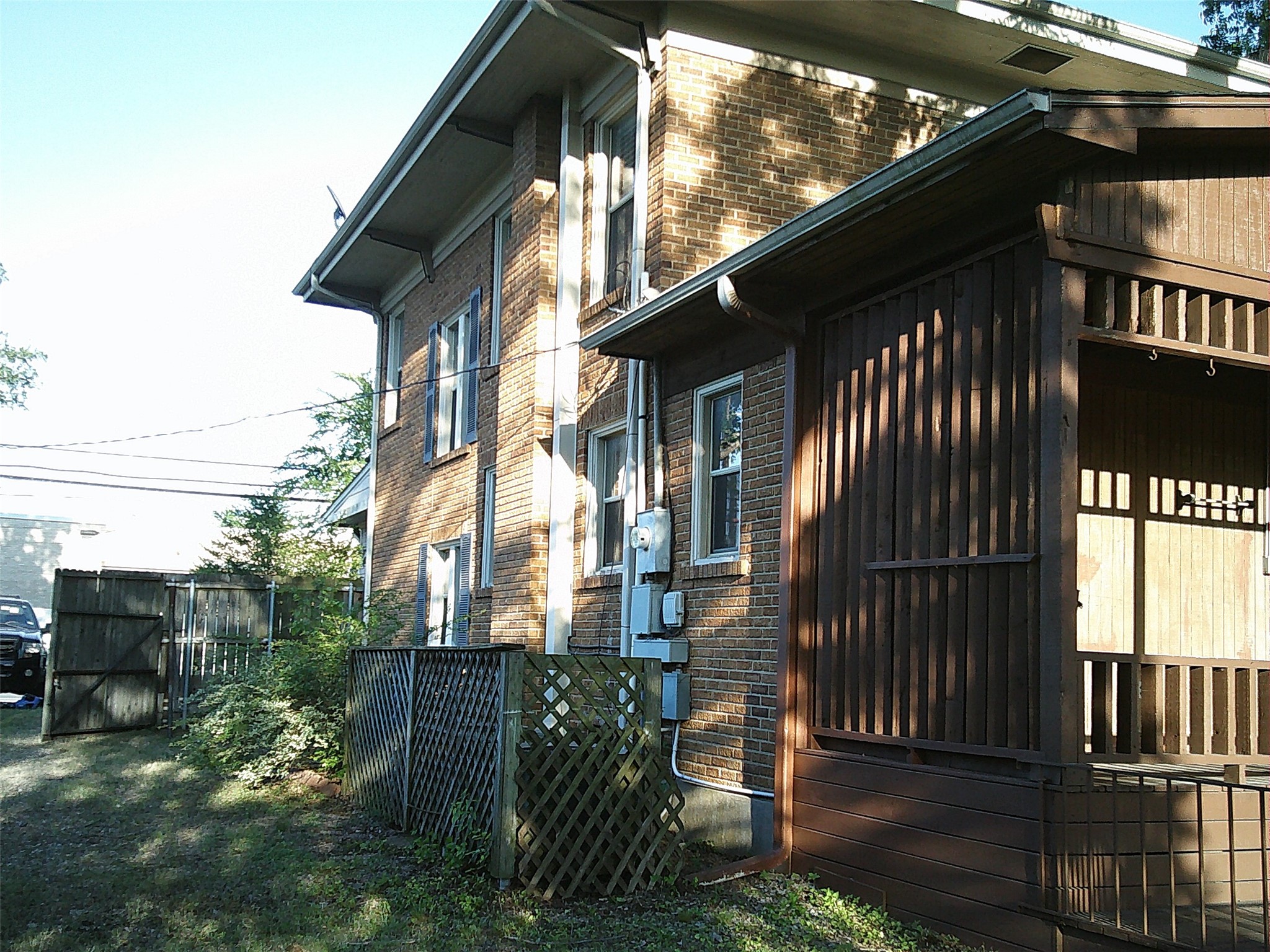 1007 N Center Street Bonham TX 75418