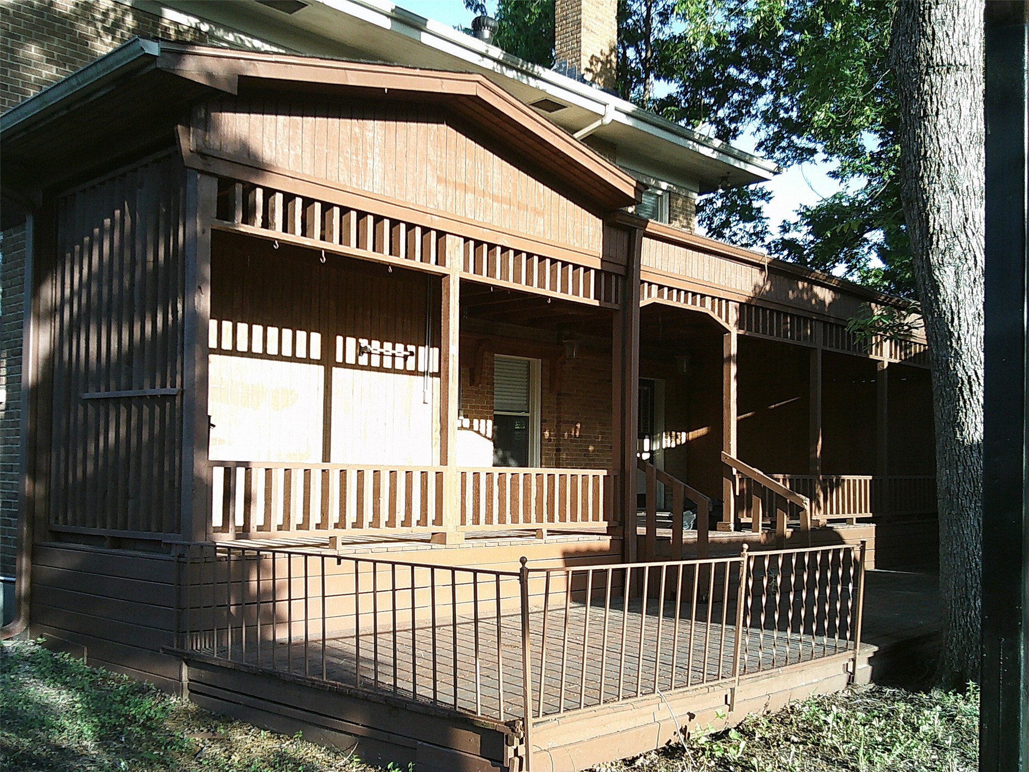 1007 N Center Street Bonham TX 75418