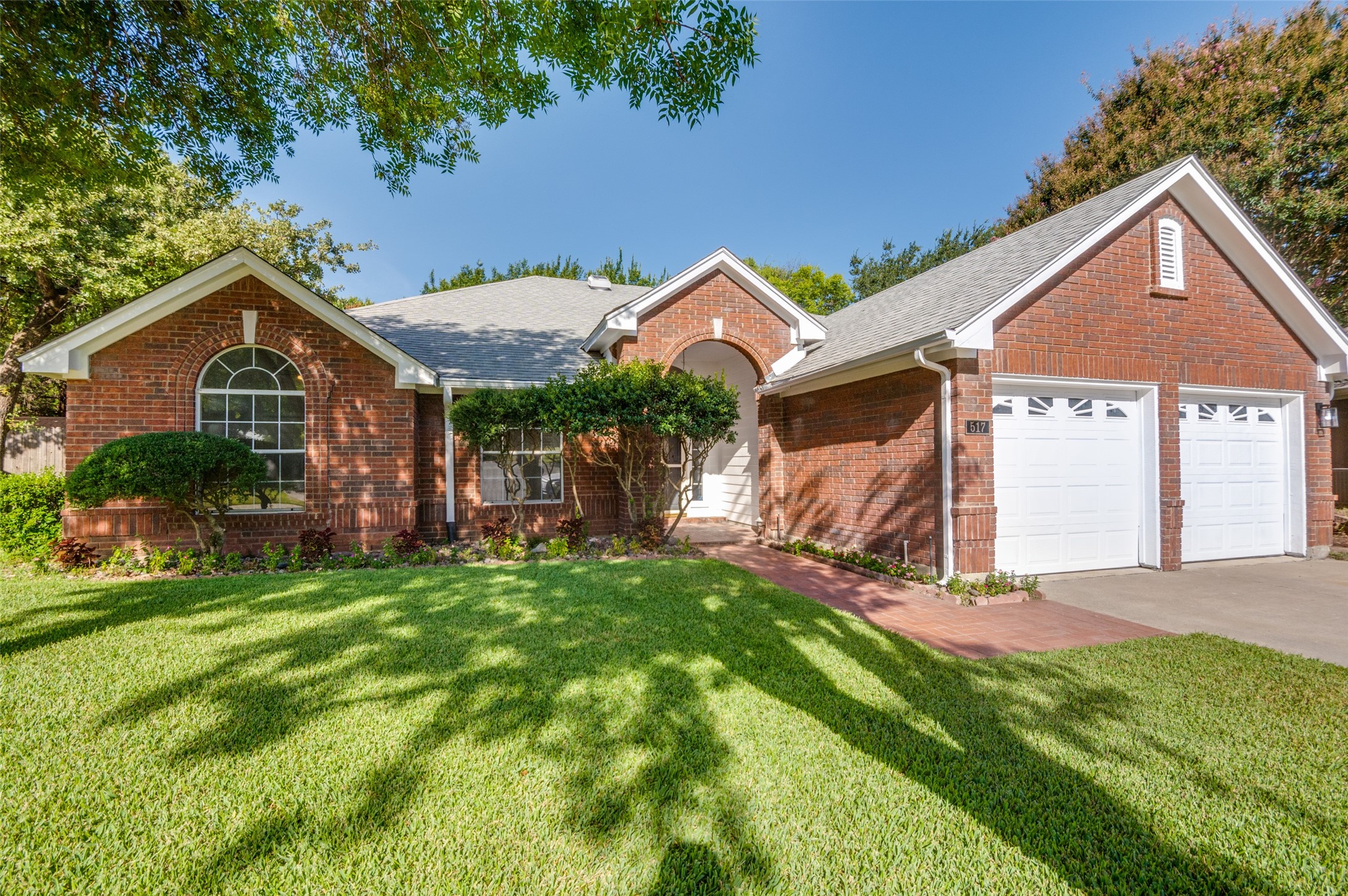 517 Aurora Court Euless TX 76039