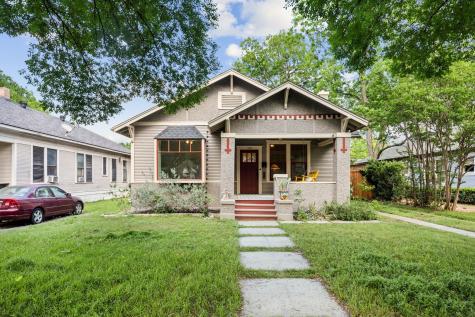 906 N Clinton Avenue Dallas TX 75208