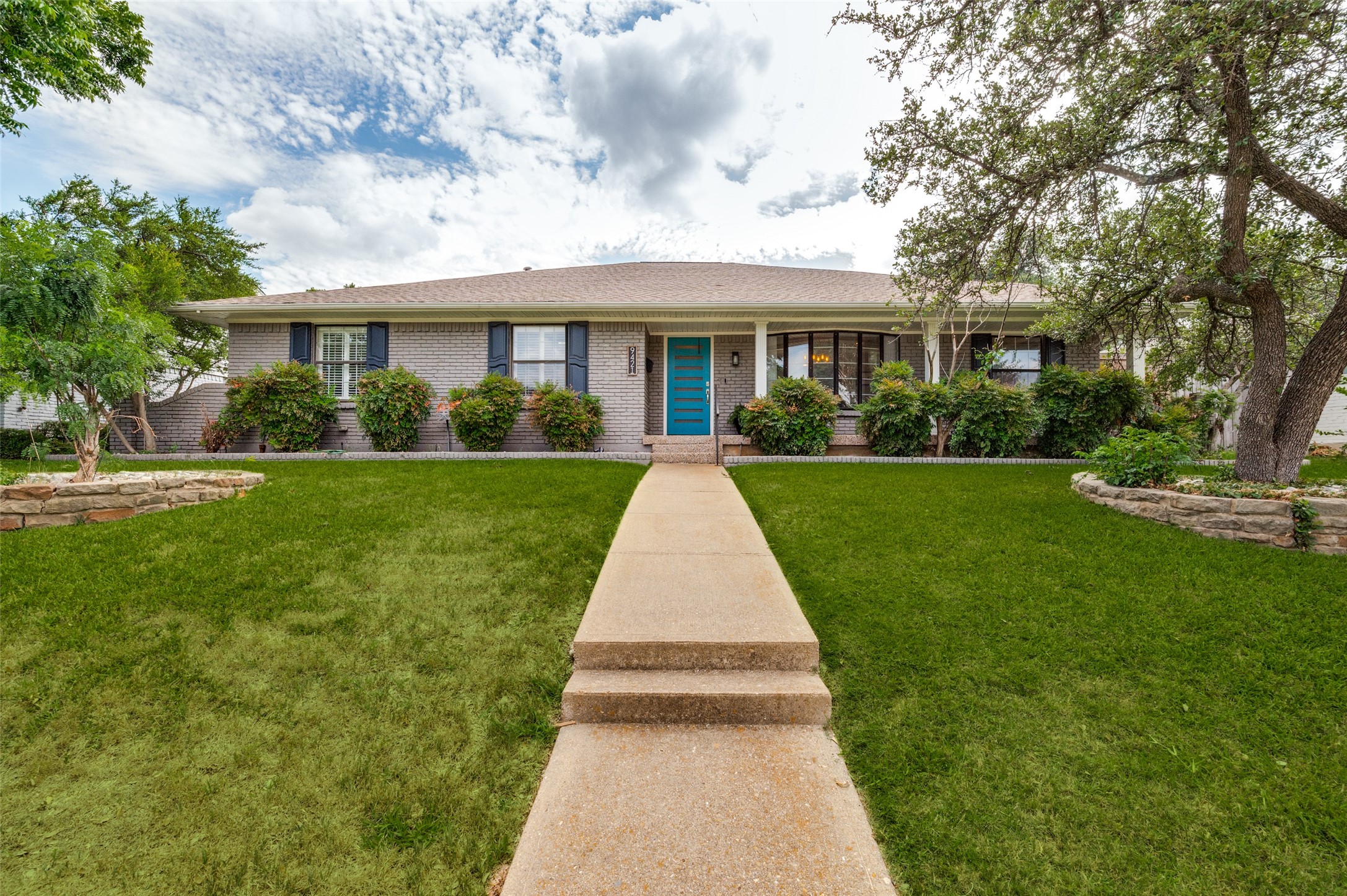 9421 Meadowknoll Drive Dallas TX 75243