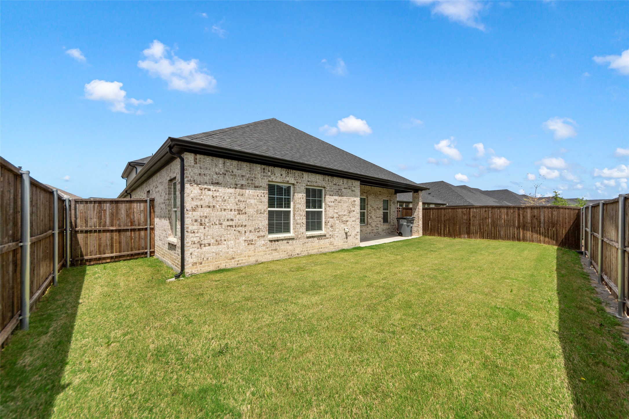 498 Oak Creek Drive Lavon TX 75166