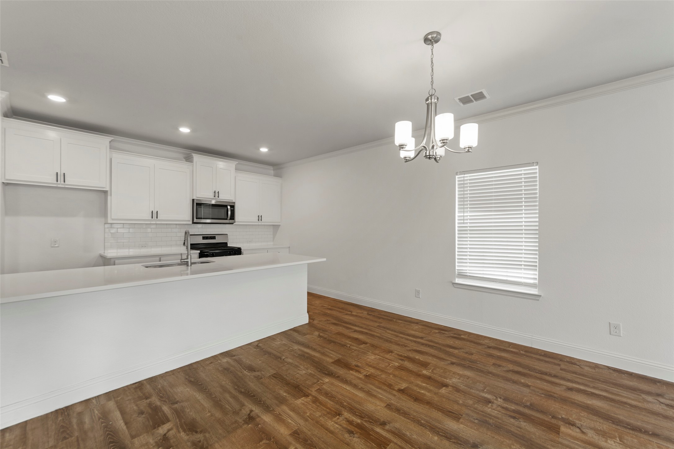 498 Oak Creek Drive Lavon TX 75166