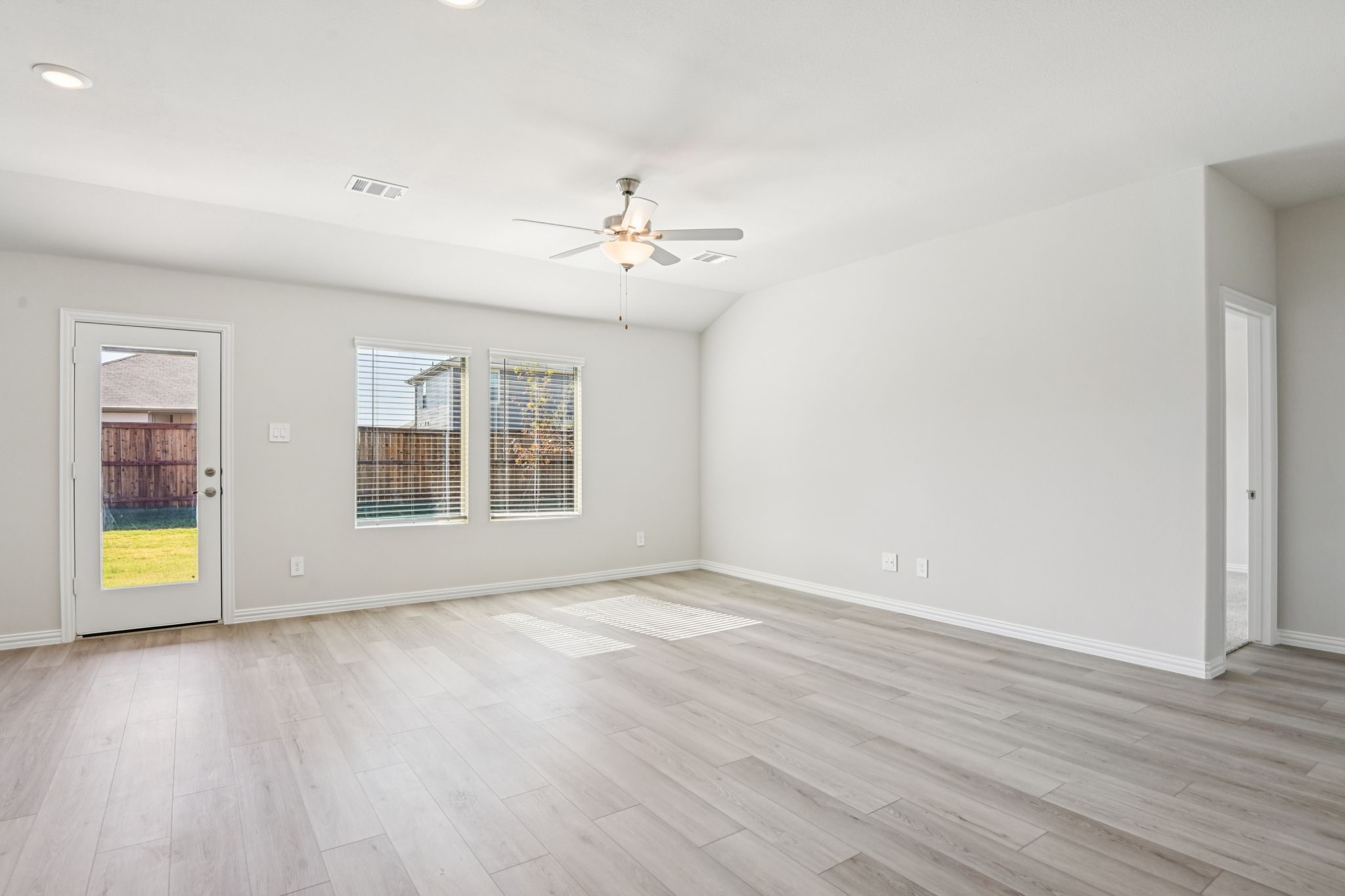 1930 Furlong Drive Seagoville TX 75159