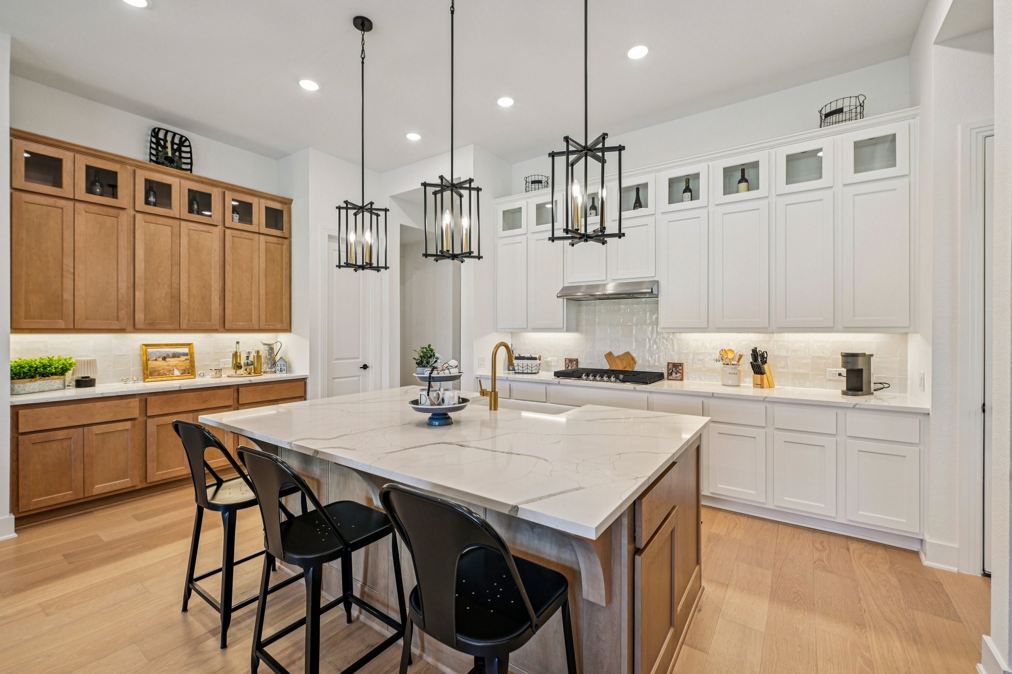 2264 Emerald Drive Waxahachie TX 75167