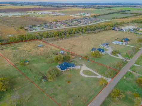 308 Wildflower McGregor TX 76657