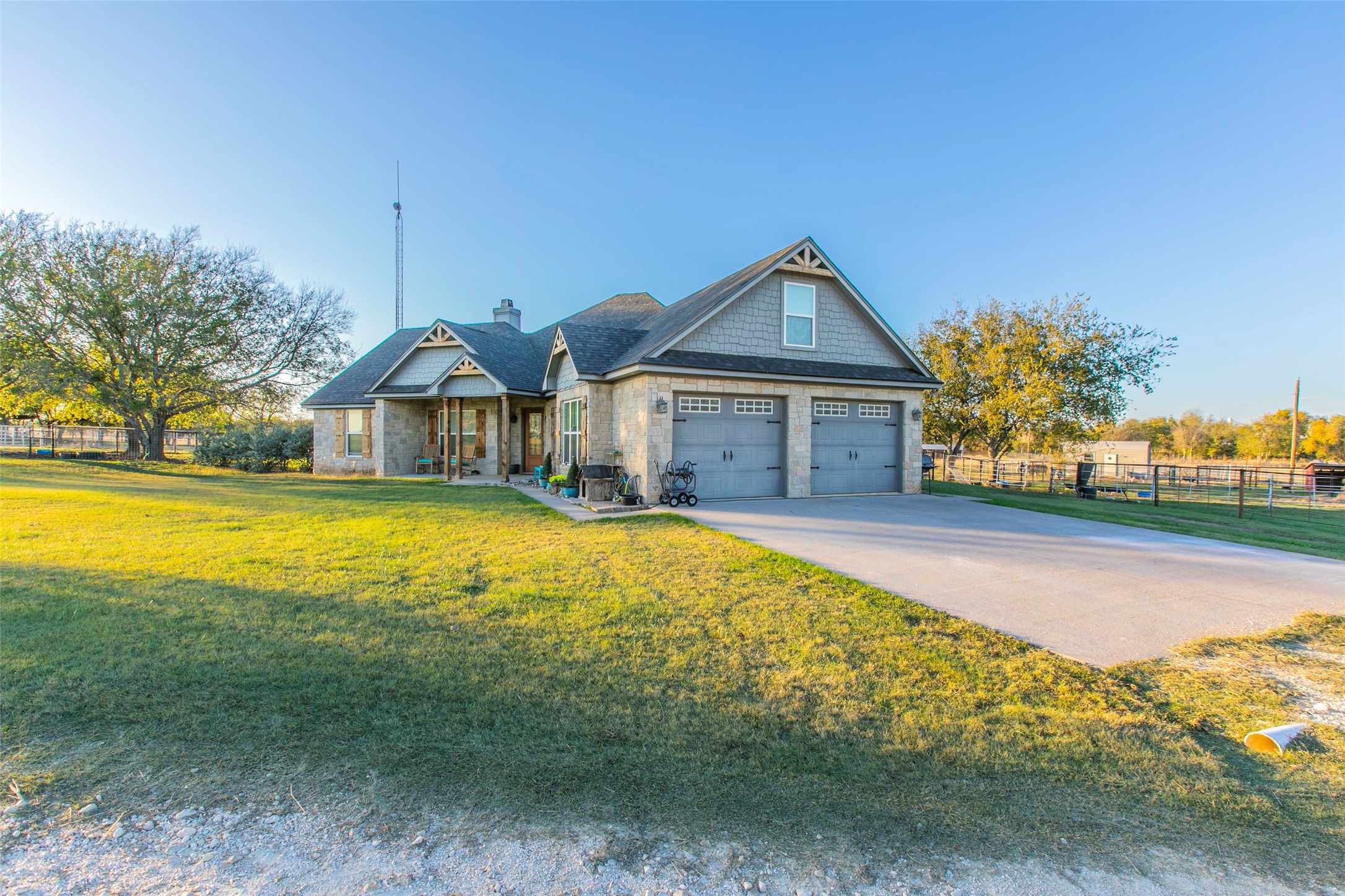308 Wildflower Mcgregor TX 76657