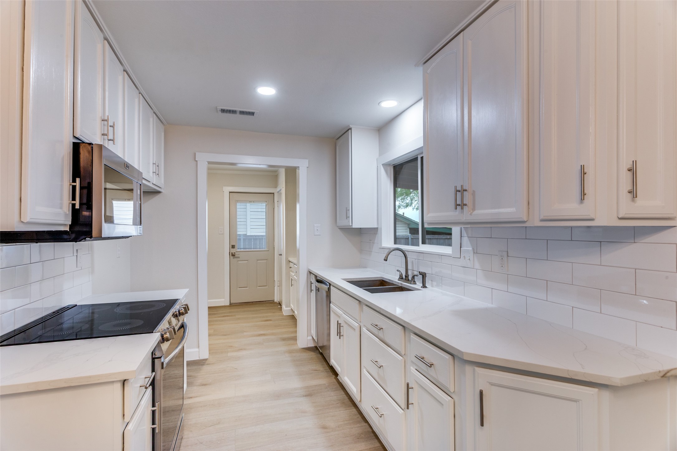 10025 Lone Eagle Drive Fort Worth TX 76108