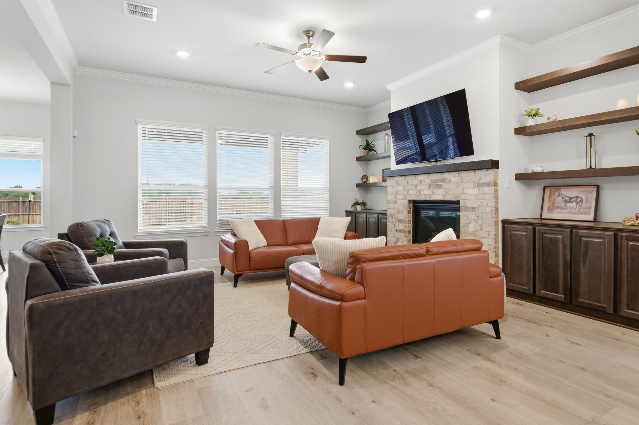 1112 Rushmore Drive Burleson TX 76028