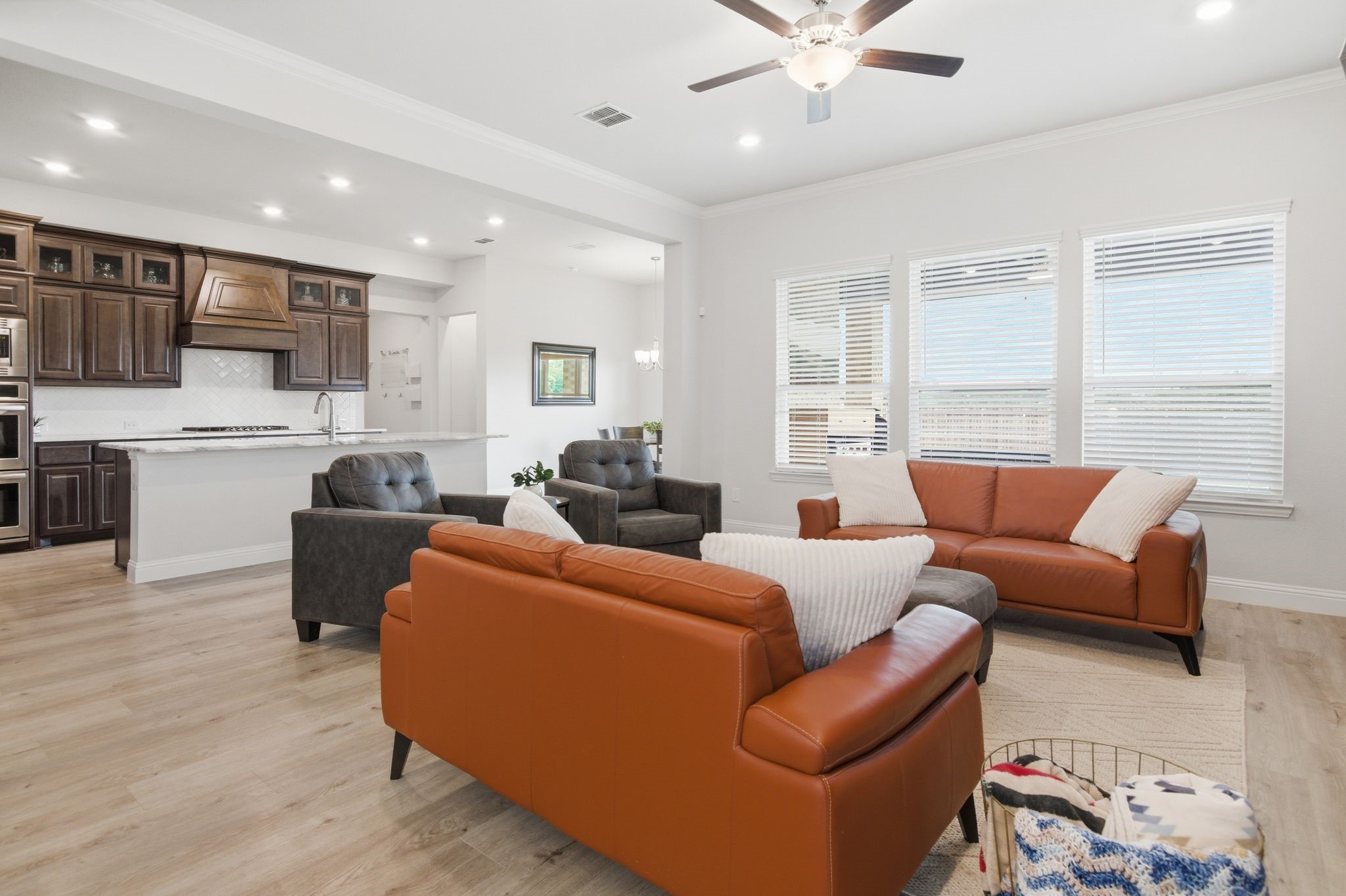1112 Rushmore Drive Burleson TX 76028