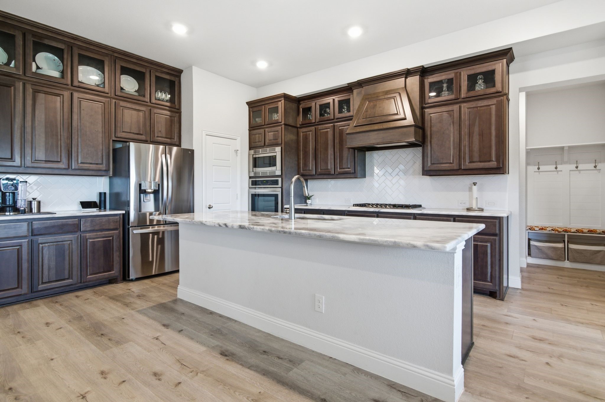 1112 Rushmore Drive Burleson TX 76028