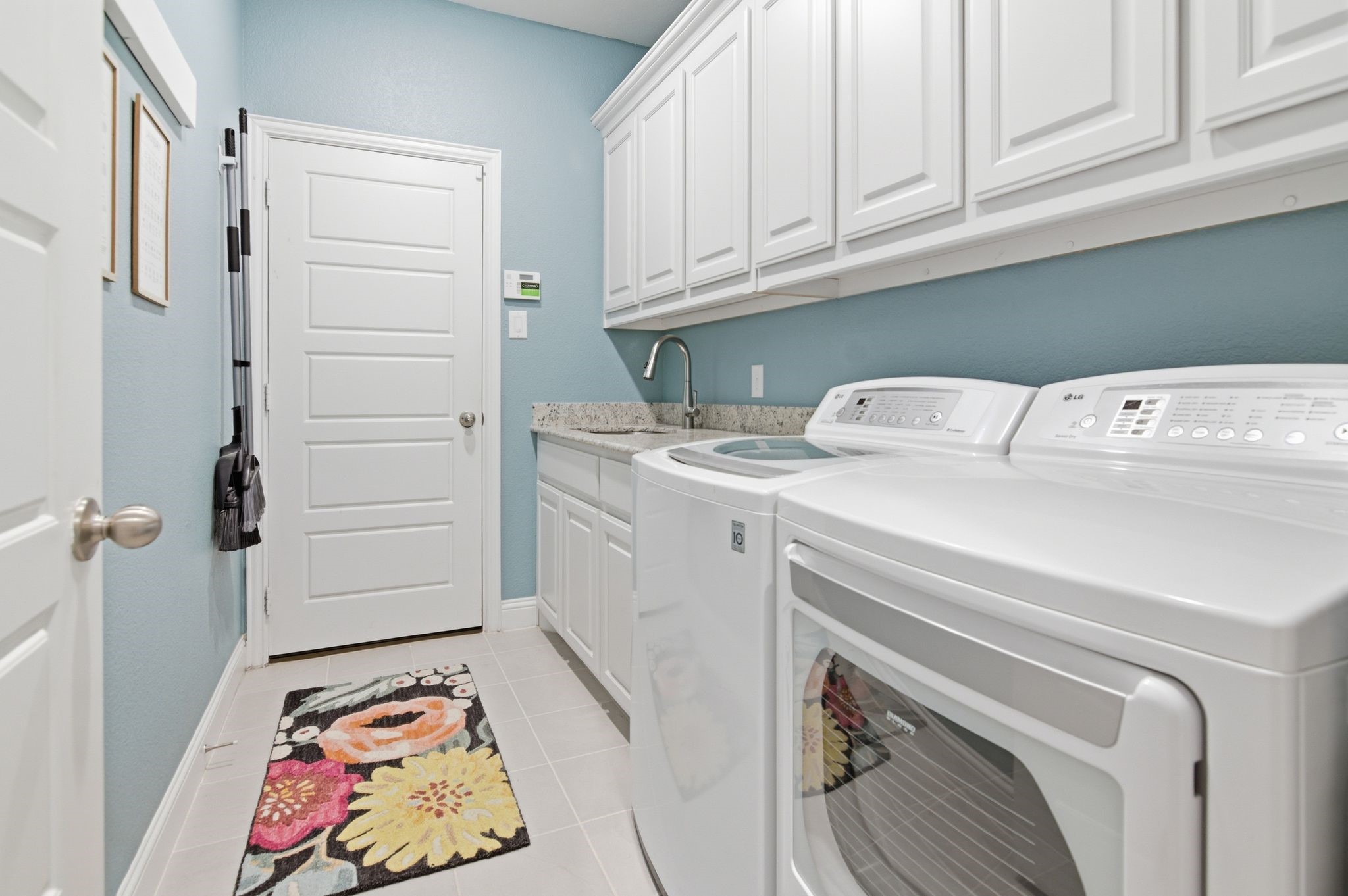 1112 Rushmore Drive Burleson TX 76028