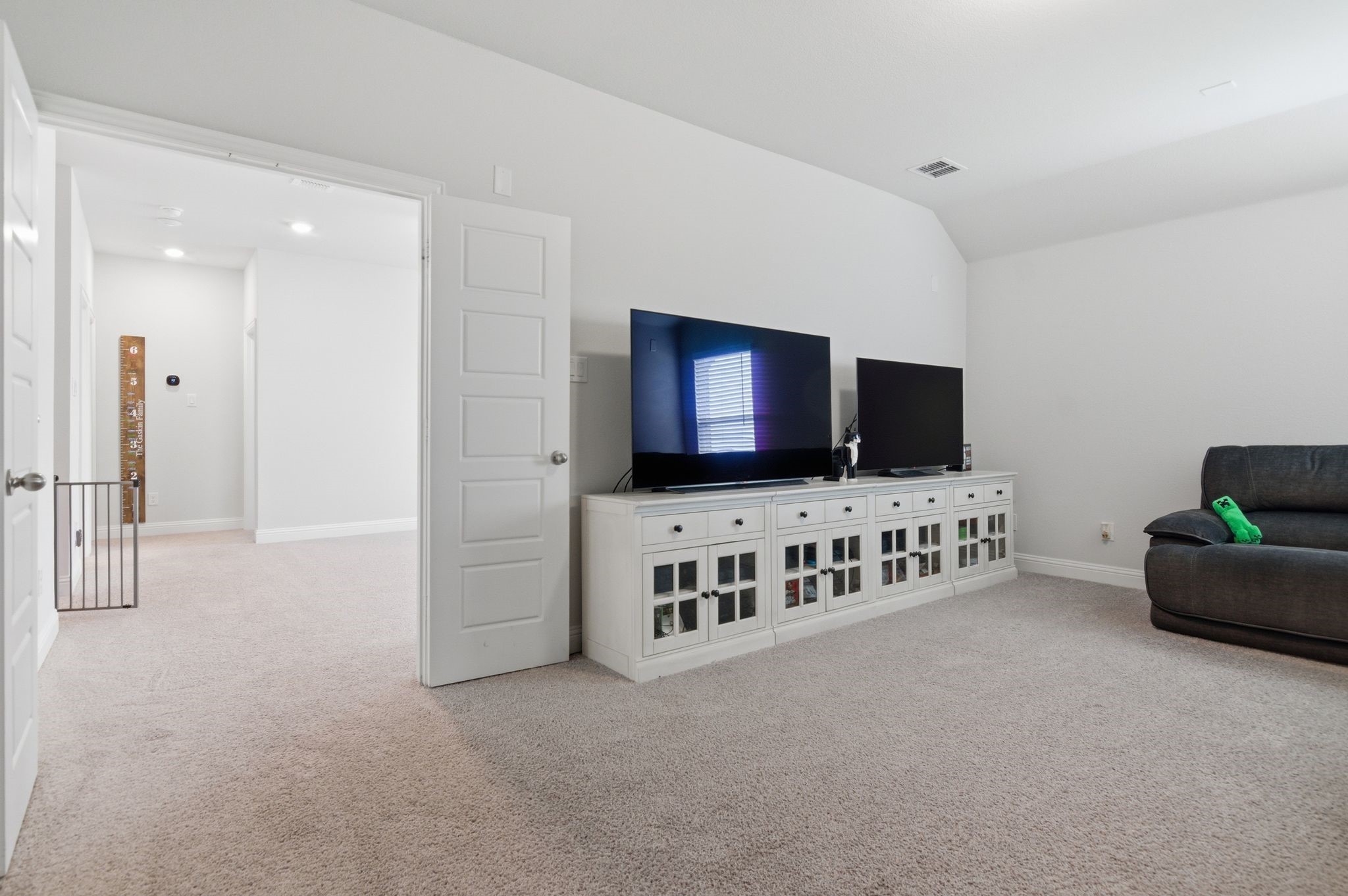 1112 Rushmore Drive Burleson TX 76028