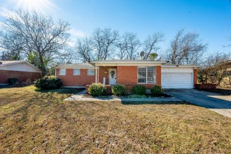 2020 Crestridge Street Stephenville TX 76401
