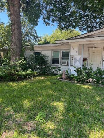 2909 Larry Drive Garland TX 75041